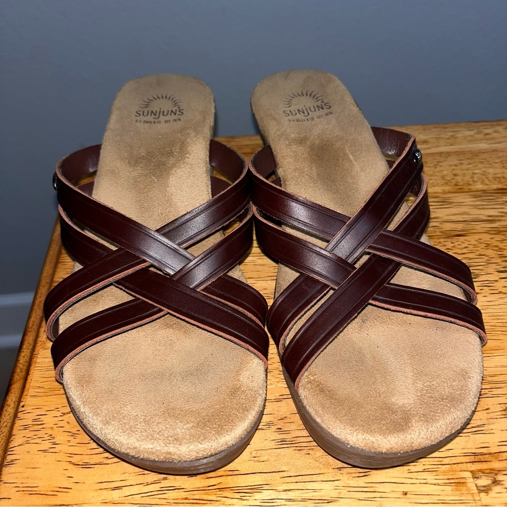 Bass Women's Chestnut Brown Crisscross Slide Sandals